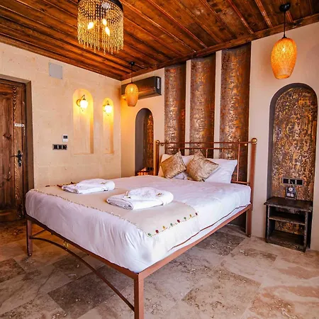 Alika Castle House Hotel *